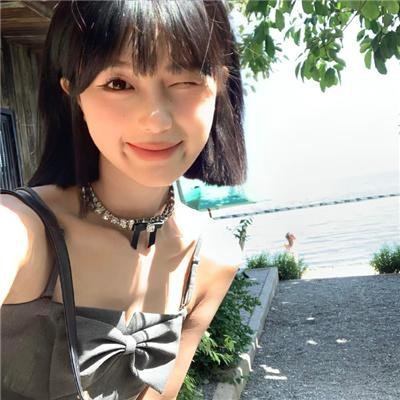 赤月湖吸血鬼